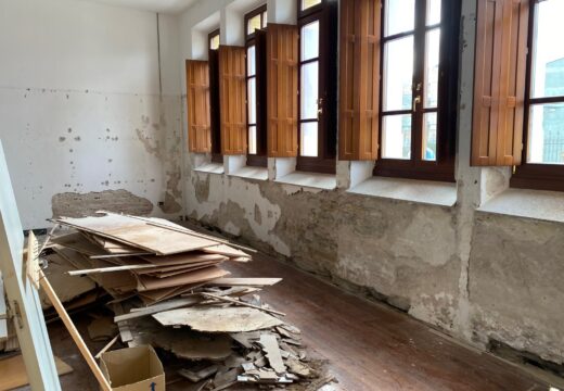 Ortigueira inicia as obras para renovar a biblioteca Juan Fernández Latorre